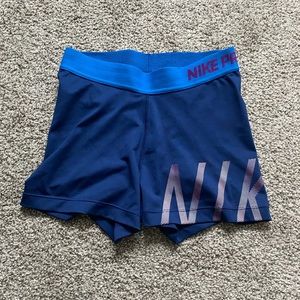Women’s Nike Shorts Size S